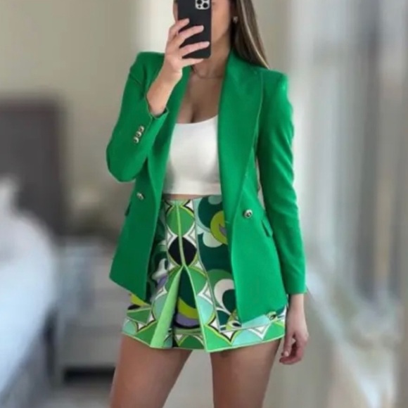 Zara Dresses & Skirts - 🔥 Blogger Fav NWT Zara Green Short Printed Skirt SMALL